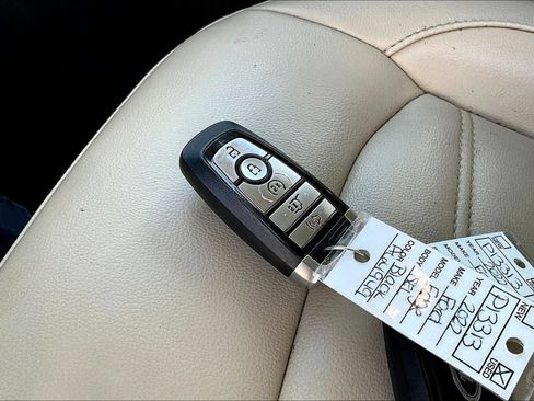 Used 2022 Ford Edge SEL w/ Convenience Package AWD/4WD image 36