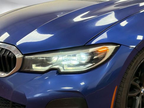 Used 2020 BMW 330i Sedan w/ M Sport Package image 11