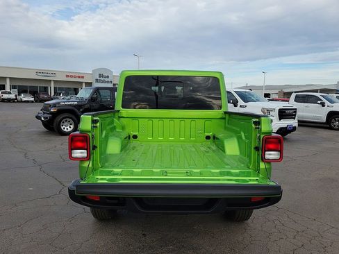 New 2026 Jeep Gladiator Sport AWD/4WD image 9