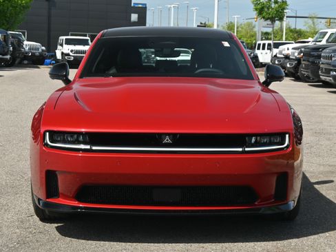 Used 2024 Dodge Charger R/T w/ Plus Group image 5