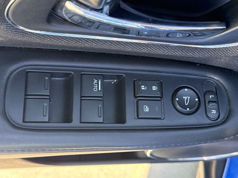 Used 2021 Honda HR-V EX image 14