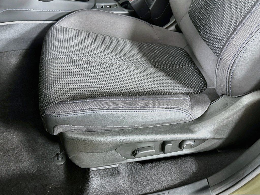 Used 2025 Subaru Forester Premium w/ Convenience Package #1 AWD/4WD image 23