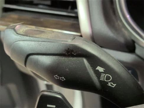 Used 2016 Ford Fusion SE w/ Equipment Group 202A image 26