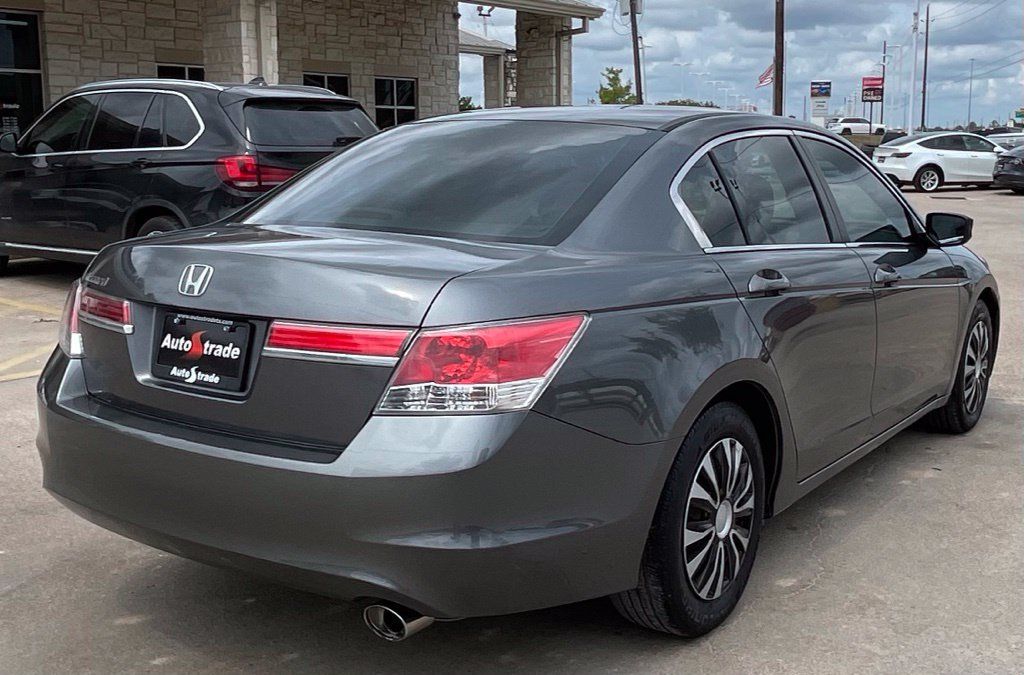 Used 2012 Honda Accord LX image 5