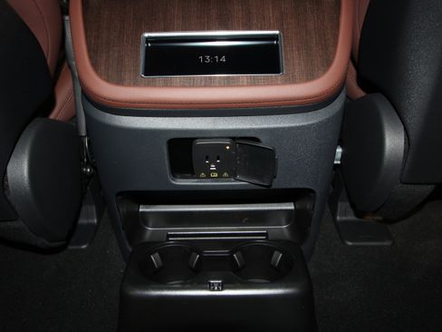 New 2026 Lincoln Navigator Reserve AWD/4WD image 26