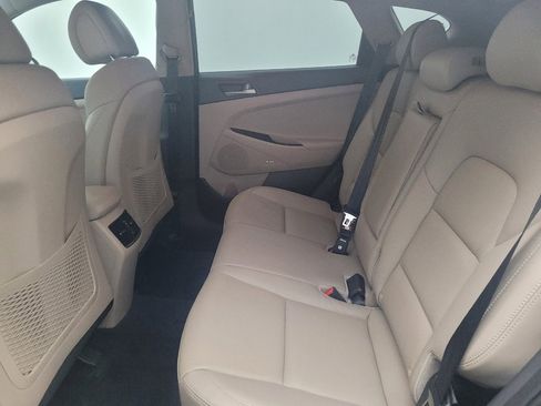 Used 2018 Hyundai Tucson Limited FWD image 18