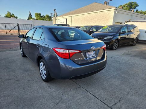 Used 2016 Toyota Corolla LE FWD image 3