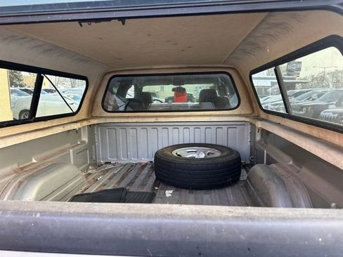 Used 2004 Chevrolet Silverado 2500 LT w/ Heavy-Duty Power Package image 30