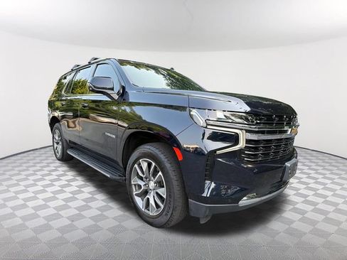Used 2023 Chevrolet Tahoe LT w/ Luxury Package AWD/4WD image 3