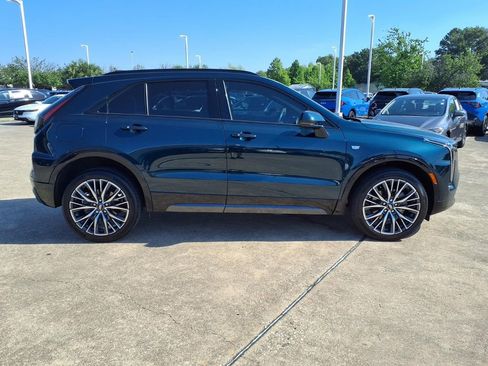 Used 2024 Cadillac XT4 Sport FWD image 6