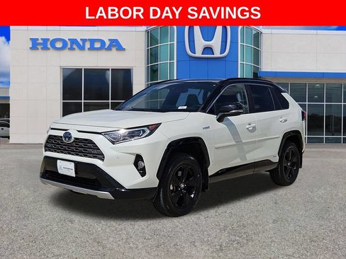 Used 2020 Toyota RAV4 XSE AWD/4WD image 7
