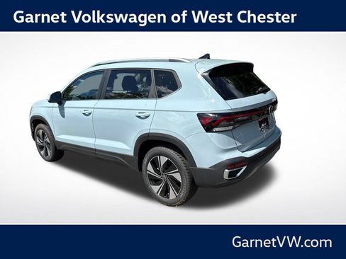 New 2026 Volkswagen Taos SE AWD/4WD image 3