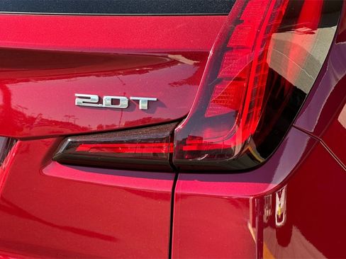 Used 2019 Cadillac XT4 Luxury image 23