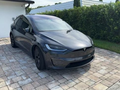 Used 2023 Tesla Model X AWD/4WD image 4