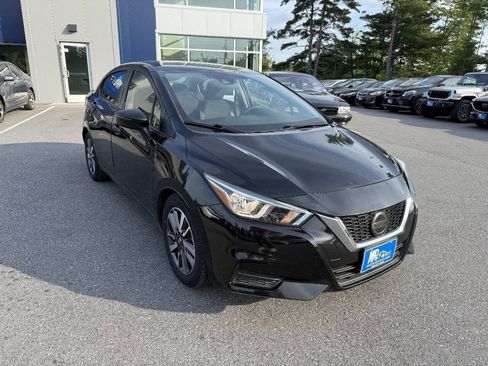 Used 2020 Nissan Versa SV FWD image 8