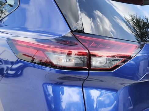 Used 2021 Nissan Rogue SL FWD image 38