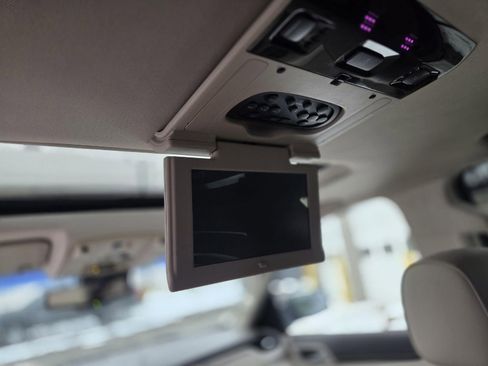 Used 2019 GMC Yukon Denali w/ Denali Ultimate Package image 30