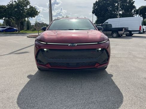 New 2025 Chevrolet Equinox EV RS image 3