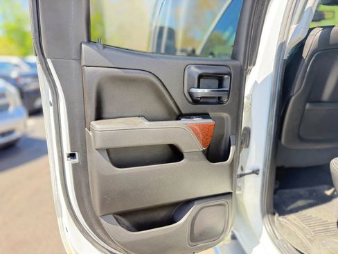 Used 2015 GMC Sierra 2500 SLT w/ Suspension Package, Off-Road AWD/4WD image 28