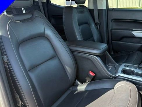 Used 2022 Chevrolet Colorado ZR2 w/ ZR2 Dusk Special Edition image 32