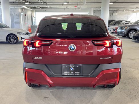 Used 2025 BMW X2 xDrive28i image 7
