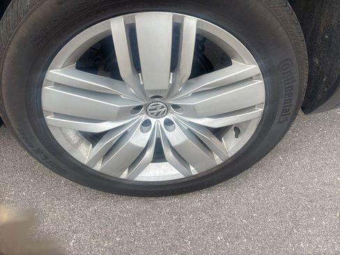 Used 2019 Volkswagen Atlas SE w/ Panoramic Sunroof Package AWD/4WD image 18