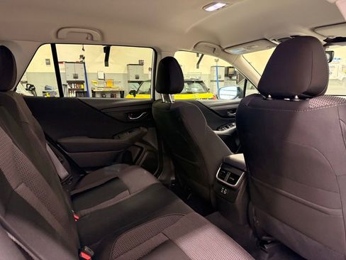 Used 2025 Subaru Outback Premium image 25