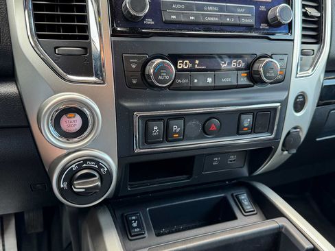 Used 2021 Nissan Titan SV w/ SV Convenience Package AWD/4WD image 19