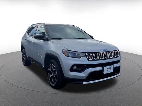 Used 2025 Jeep Compass Limited AWD/4WD image 3