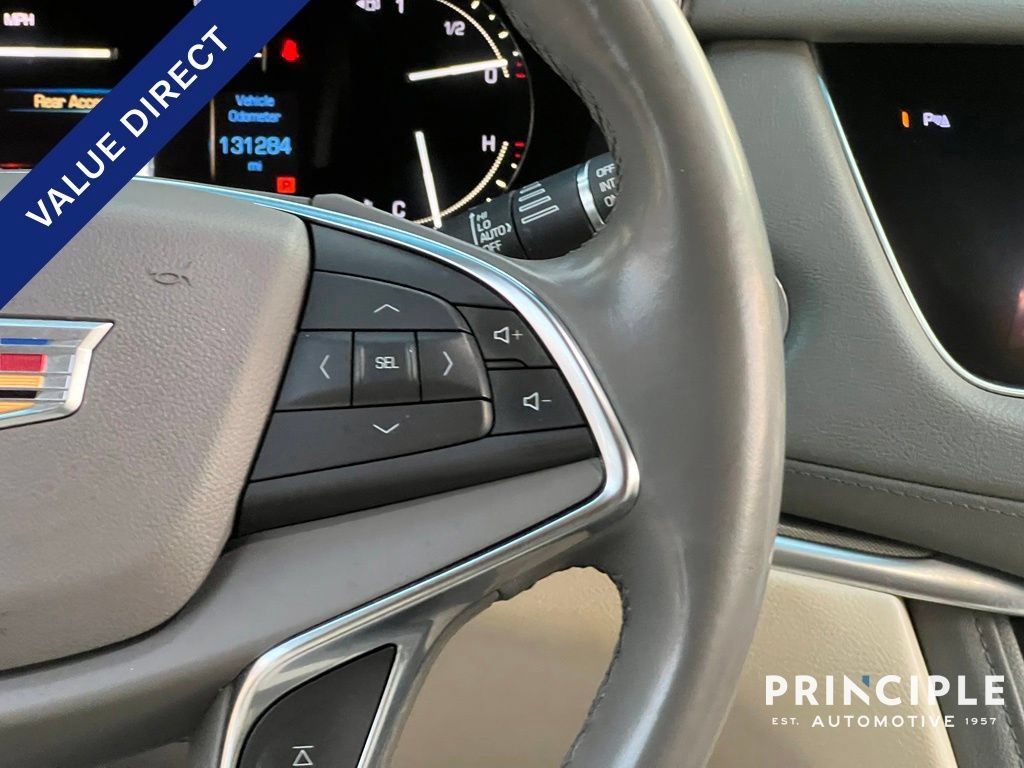 Used 2018 Cadillac XT5 Luxury w/ Driver Awareness Package FWD image 18