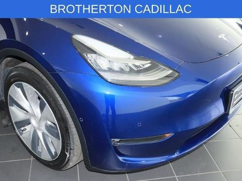 Used 2022 Tesla Model Y Long Range AWD/4WD image 12