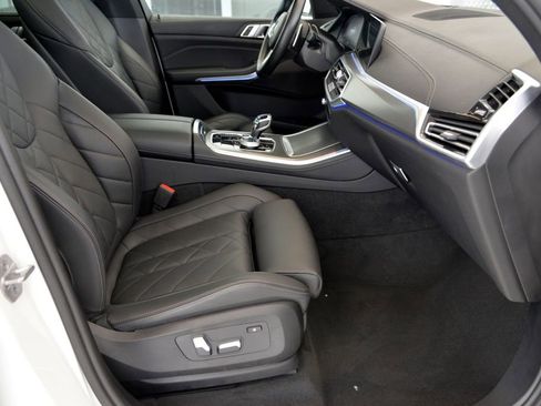 Used 2023 BMW X5 xDrive40i w/ Executive Package image 30