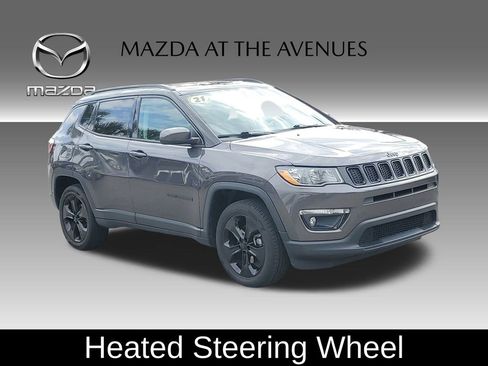 Used 2021 Jeep Compass Latitude image 3