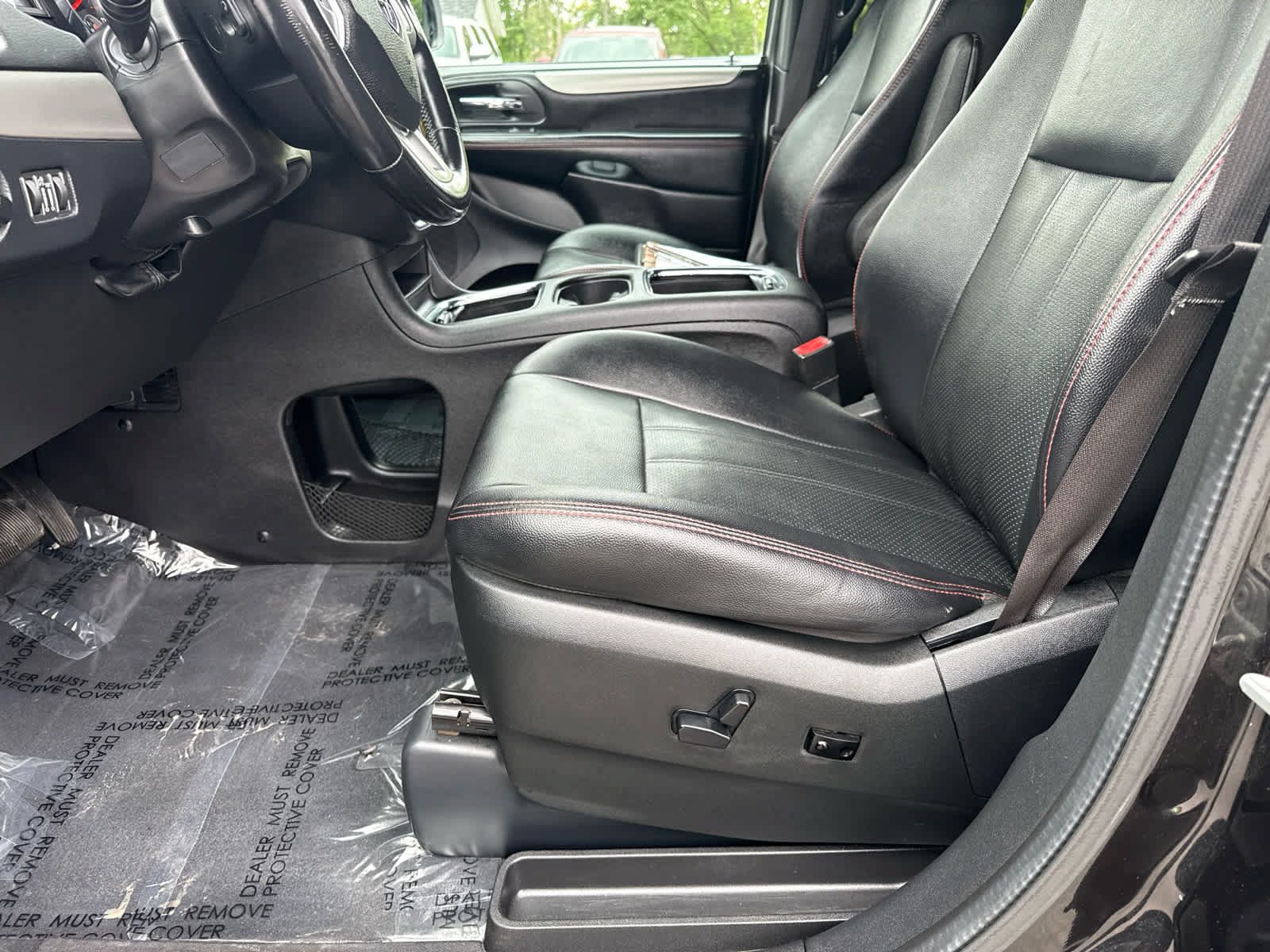 Used 2019 Dodge Grand Caravan GT FWD image 11
