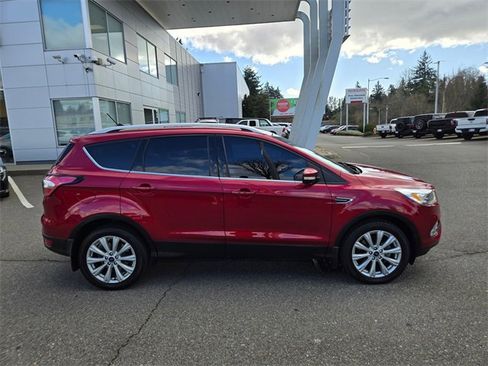 Used 2018 Ford Escape Titanium image 6