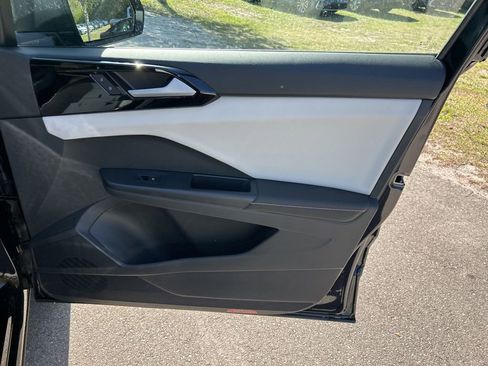 New 2026 Volkswagen Taos S FWD image 40