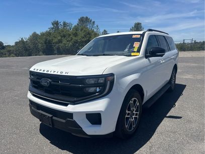Used 2025 Ford Expedition Active