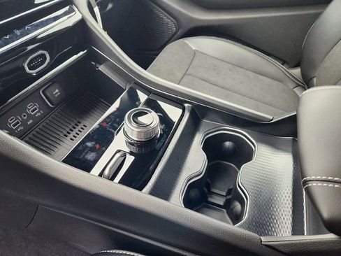 New 2026 Jeep Grand Cherokee Altitude AWD/4WD image 17