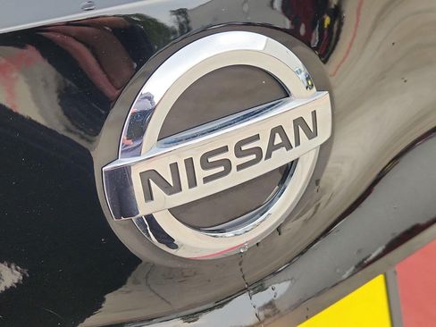 Used 2022 Nissan Leaf SV FWD image 29
