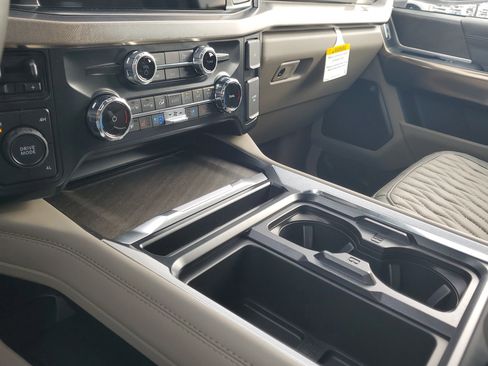 New 2026 Ford F450 Platinum w/ Platinum Plus Package image 20