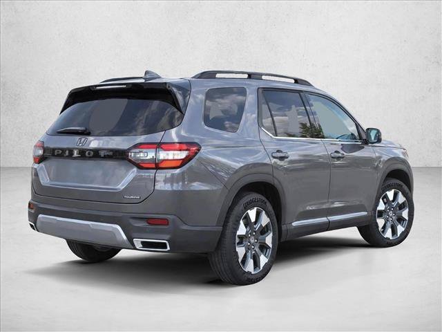 New 2026 Honda Pilot Touring image 7