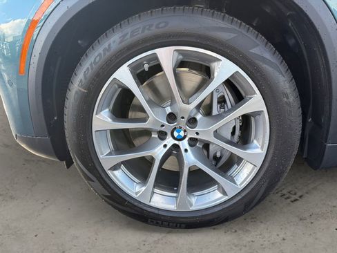 New 2026 BMW X5 xDrive50e image 9