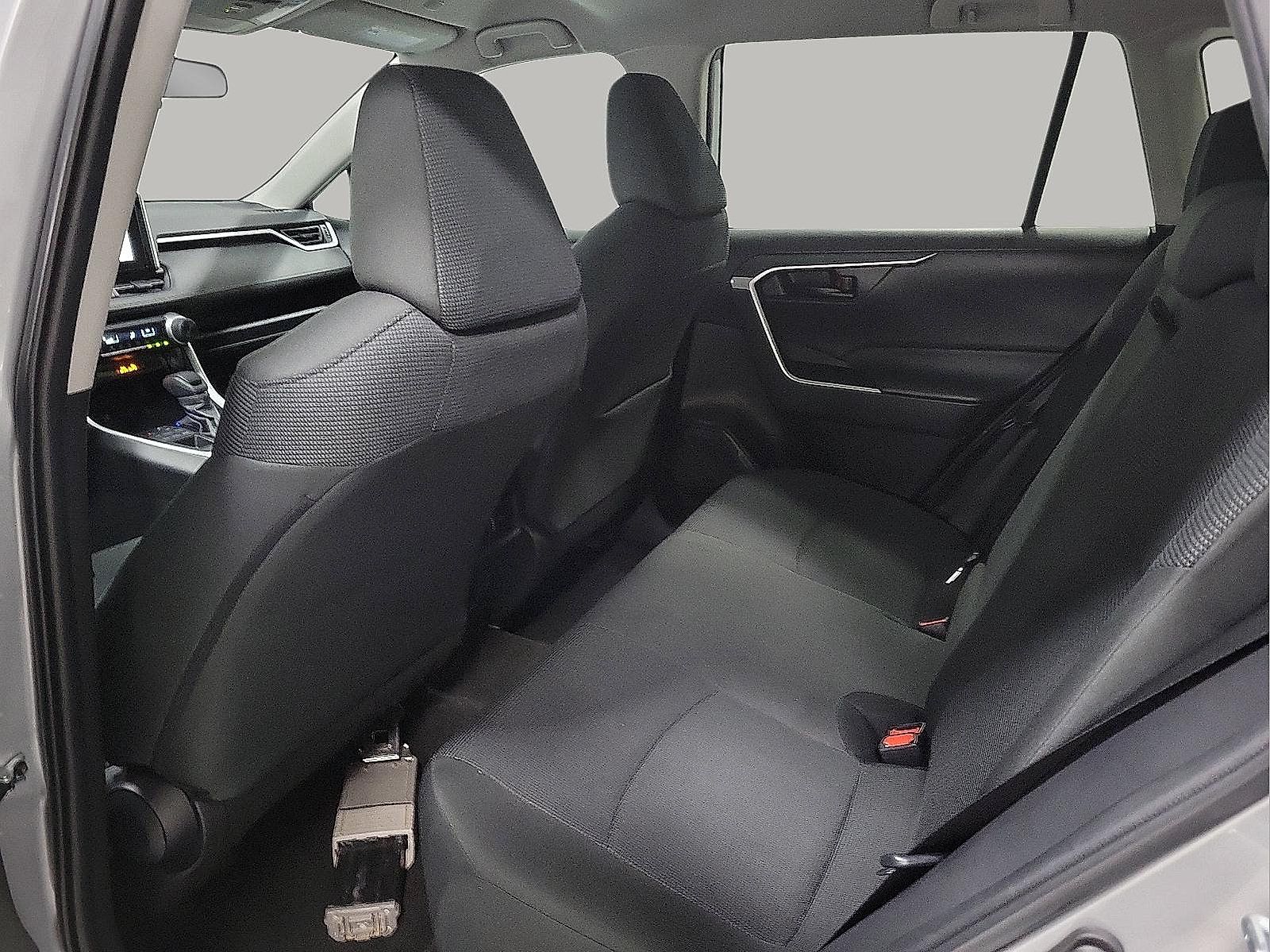 Certified 2024 Toyota RAV4 LE AWD/4WD image 18