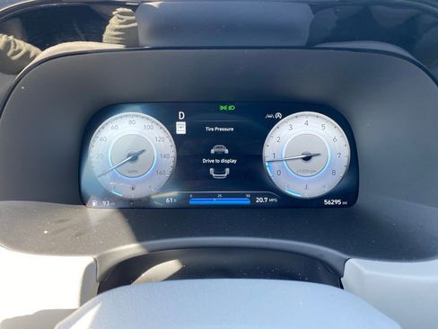 Used 2024 Hyundai Palisade Limited FWD image 13