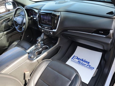 Used 2024 Chevrolet Traverse Premier w/ Redline Edition image 36