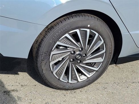 New 2025 Hyundai Sonata SEL image 25