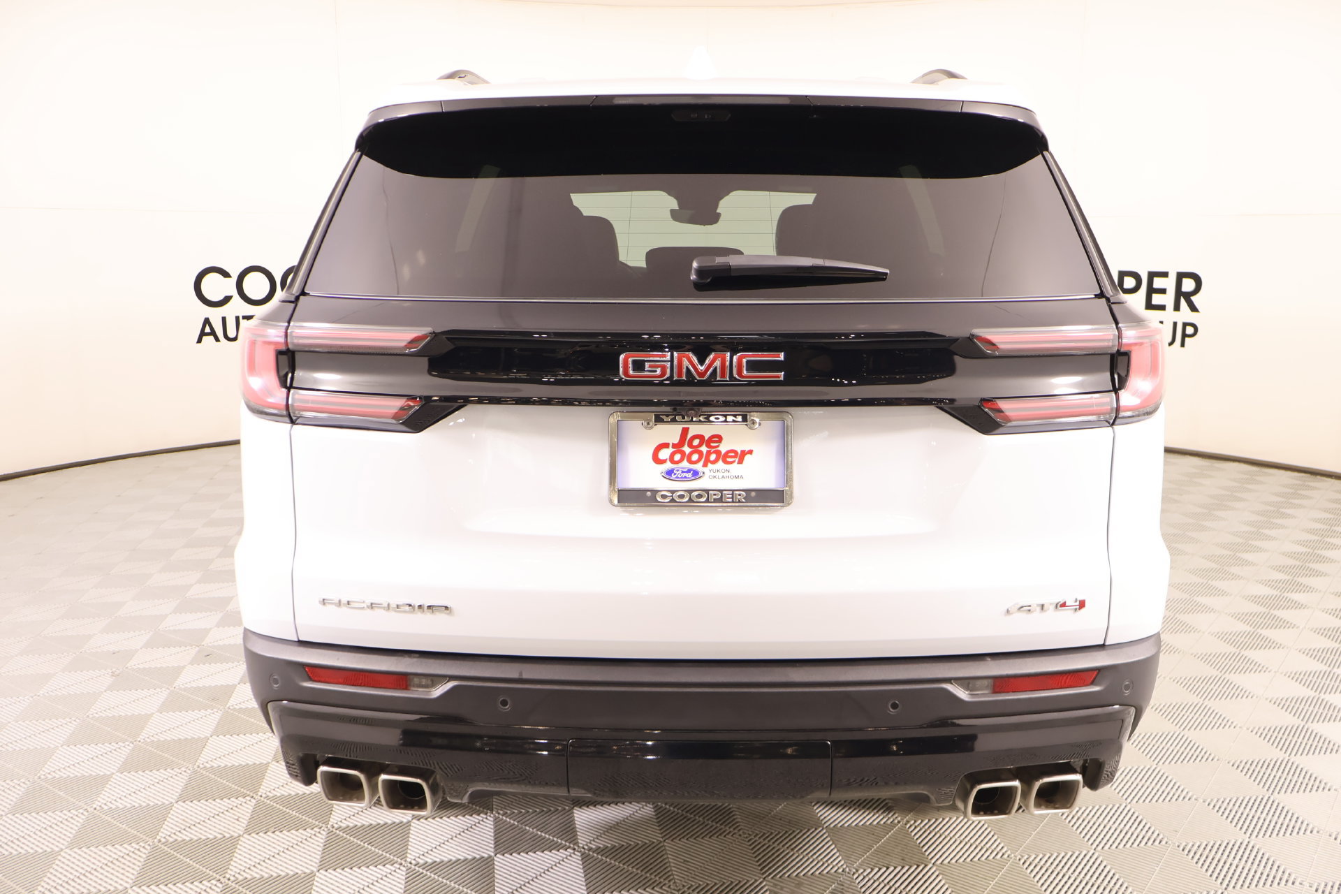 Used 2026 GMC Acadia AT4 w/ Luxury Package AWD/4WD image 23