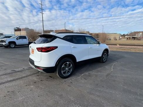 Used 2023 Chevrolet Blazer LT w/ Convenience Package image 8