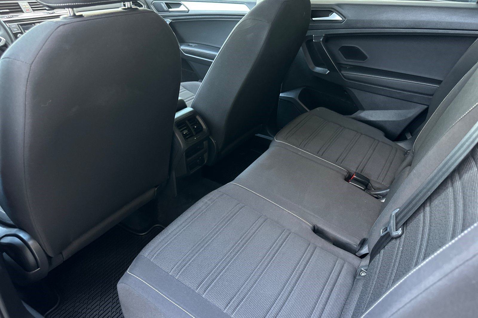 Used 2022 Volkswagen Tiguan S FWD image 26