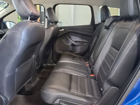 Used 2019 Ford Escape SEL image 11